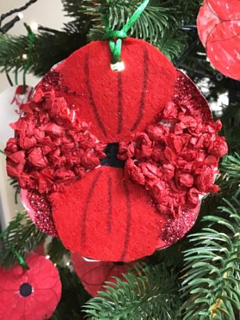 Poppy tree 2